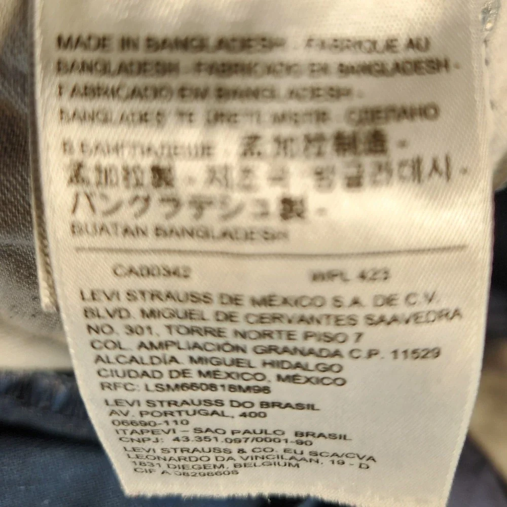 Levi's 541 Athletic Taper Jeans Mens 36x30 Dark Blue Indigo Excellent Stretch